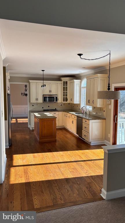 Building Photo - 15 Highgate Ln