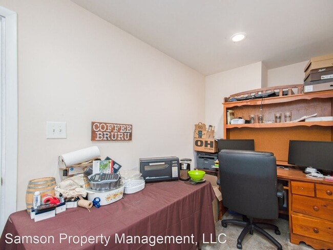 Building Photo - 3 br, 3.5 bath House - 8358 Stationhouse Ct
