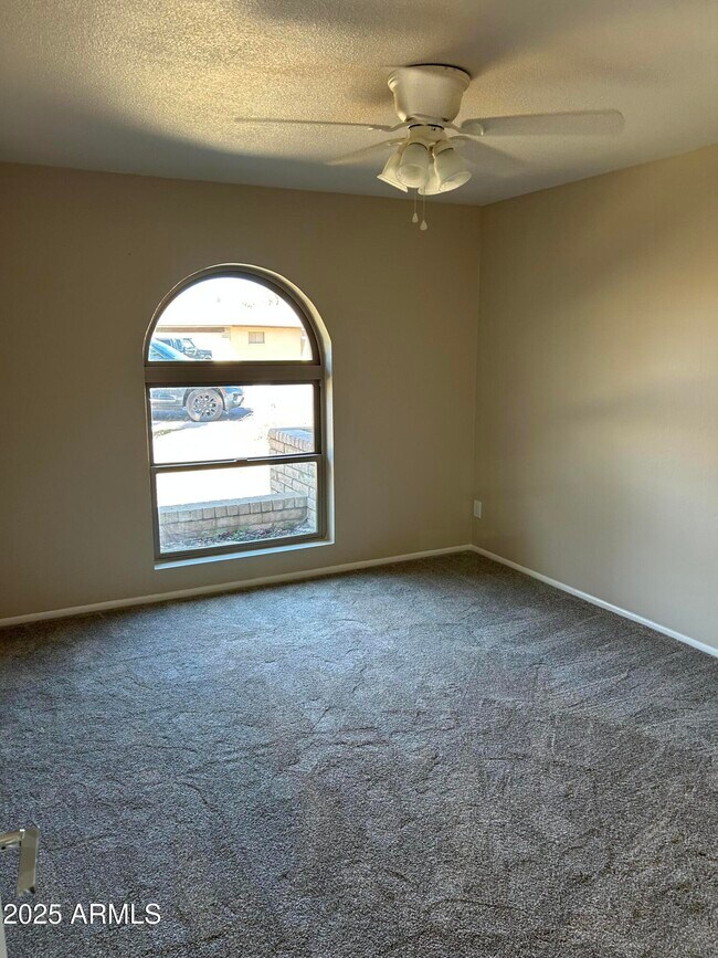 Building Photo - 7211 N 46th Ave