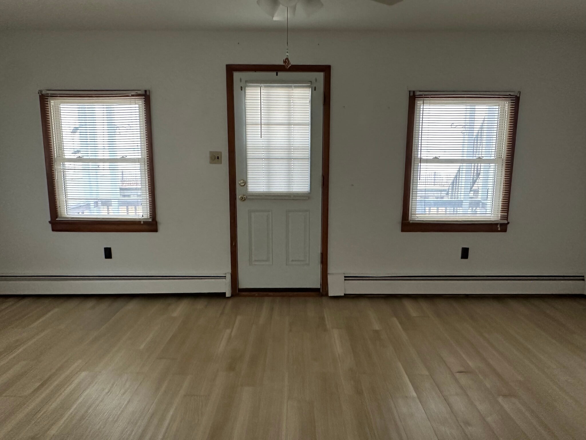 Building Photo - 18 Slape Ave