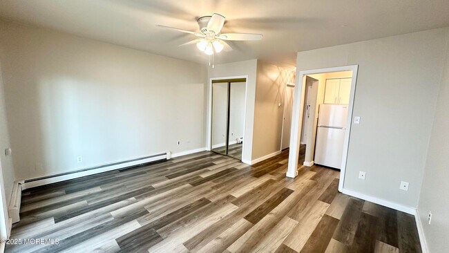 Building Photo - 709 Ocean Ave