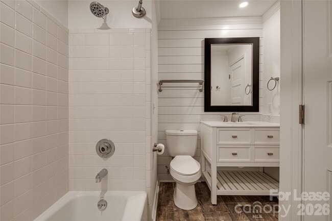 Building Photo - 646 Portside Dr