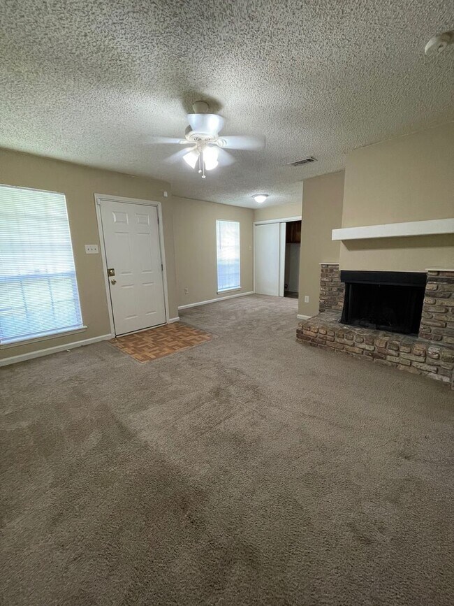 Building Photo - n44shen