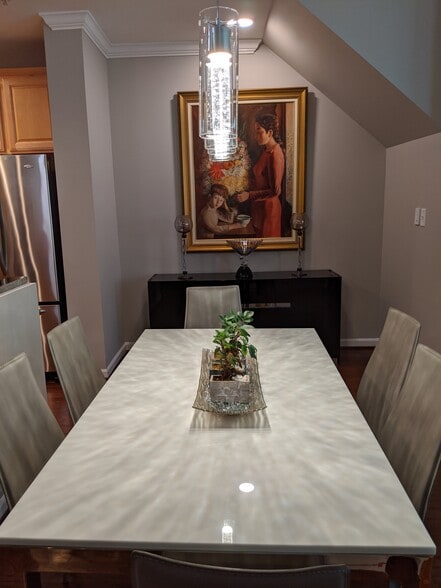 DIning room - 316 Cross Green St