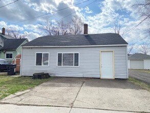 Building Photo - Big Value At An Affordable Rate - Water In...