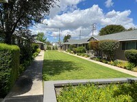 Building Photo - Charming 1 Bedroom unit, completely remode...