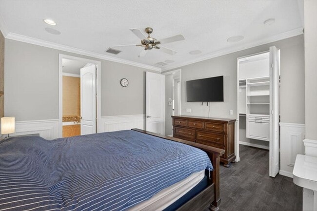 Building Photo - 4543 Mediterranean Cir