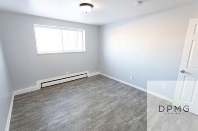 Building Photo - 2917 Harwick Dr