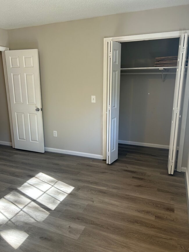 Building Photo - 21B 1st St