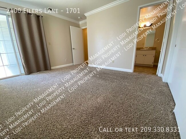 Building Photo - 2400 Eilers Ln