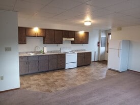 Building Photo - 1307 Seesetown Rd