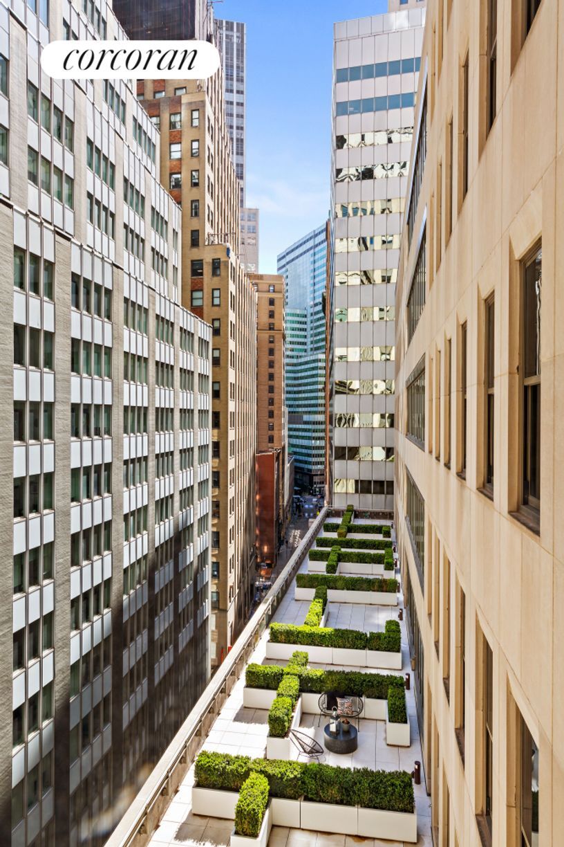 Building Photo - 1 Wall St