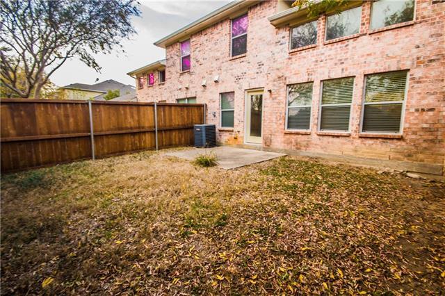 Building Photo - 10371 Darkwood Dr