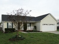Building Photo - 607 Bost Xing