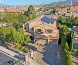 Building Photo - 756 Ezzat St