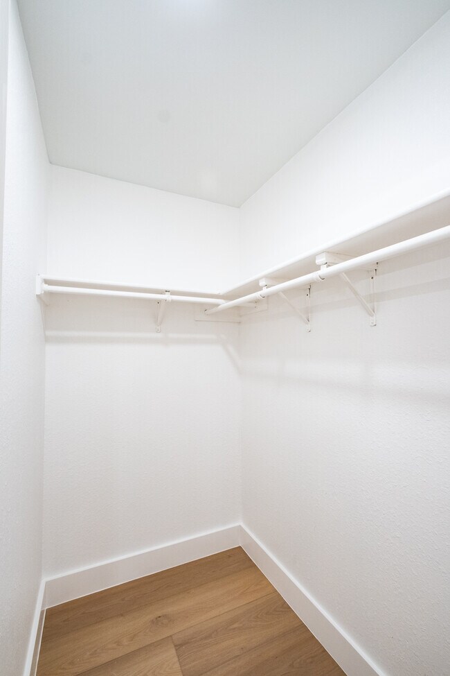 Building Photo - 1011 Bodgers Dr