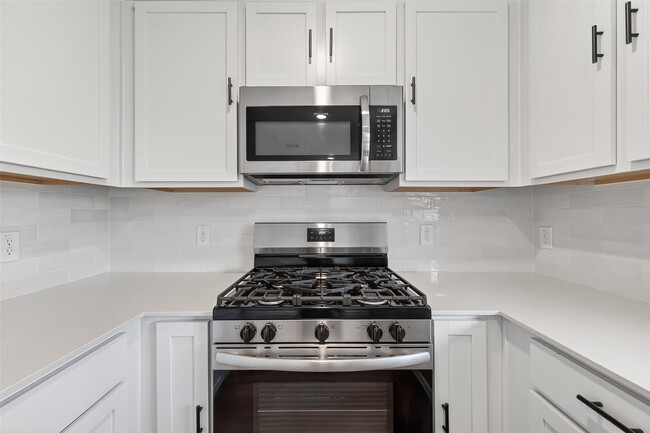 Building Photo - 3039 Ash Ray Dr