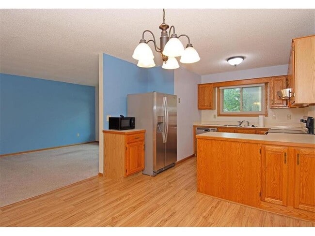 Building Photo - 5505 Orleans Ln N