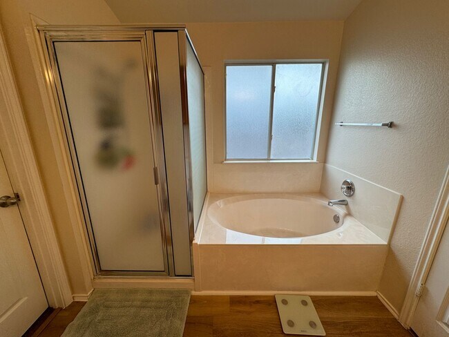 Building Photo - 4-Bedroom House for Rent in Killeen