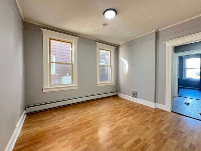 Unit 1 - 42 Dwight St