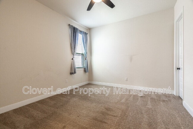 Building Photo - 908 Sussex Cove