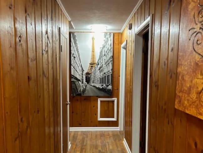 Hallway - 2511 Mashburn Rd