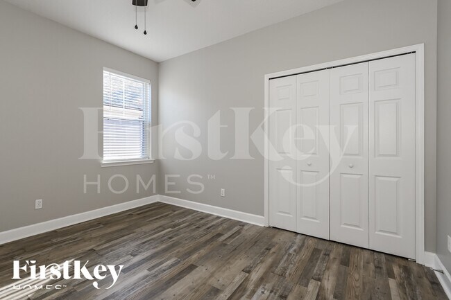 Building Photo - 13710 Goodson Pl
