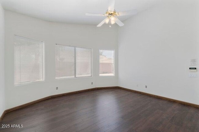 Building Photo - 4655 E Mountain Vista Dr