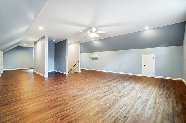 Building Photo - Beautiful Remodeled  Home in Historic Wilmore.
