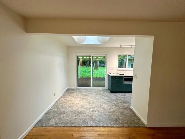 Building Photo - Spacious 4 Bedroom House on Banner Lava Cap Rd