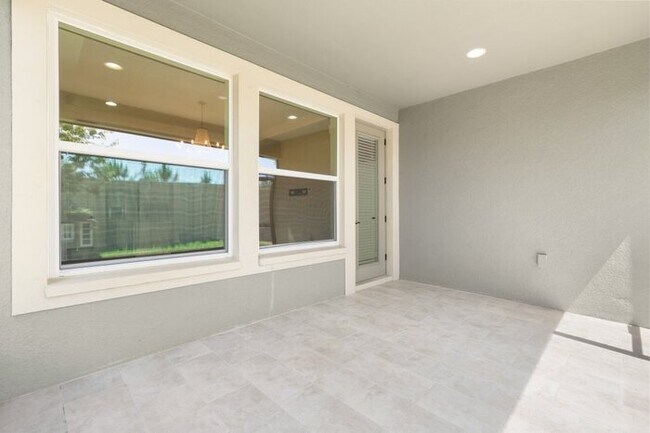 Building Photo - BEAUTIFUL Home for Rent in Estancia with T...