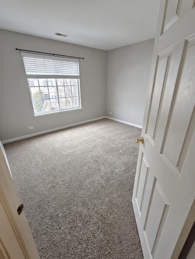 Building Photo - 1819 Indian Hill Ln