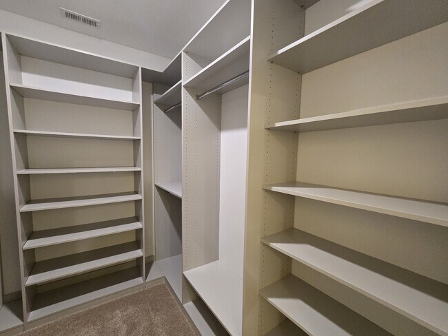 Building Photo - 276 Olivia Ct