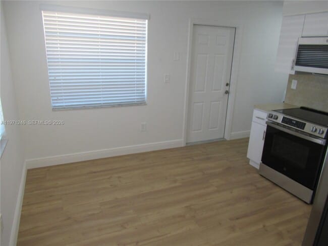 Building Photo - 3666 SW 25th Ter