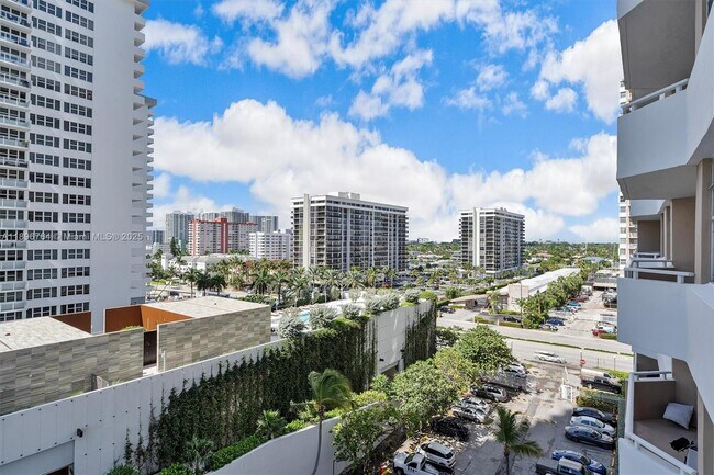 Building Photo - 1980 S Ocean Dr