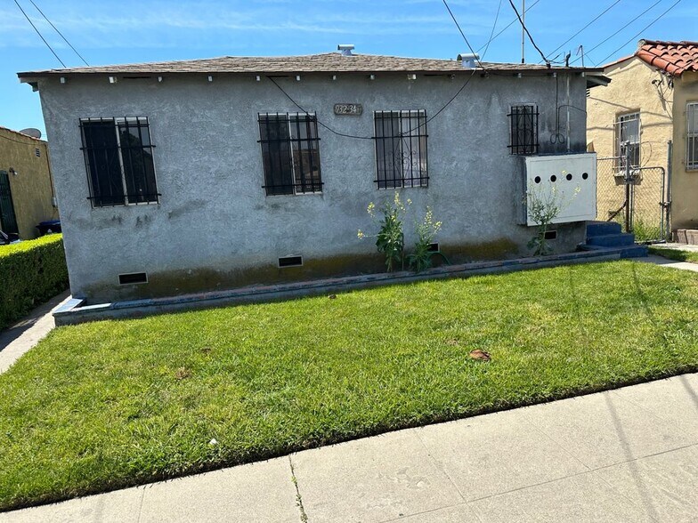 Building Photo - 934 1/2 West 71st Street