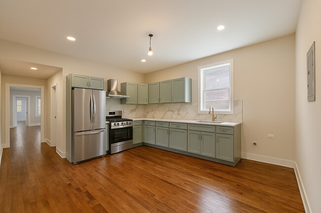 Building Photo - 2506 S Hamlin Ave
