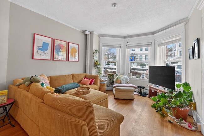 Building Photo - 805 Washington St