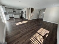 Building Photo - 114 Isabella Dr