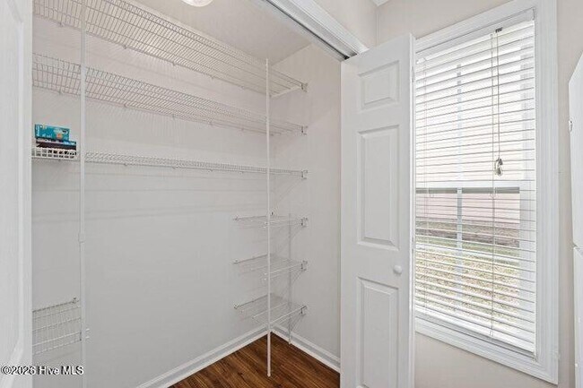 Building Photo - 443 Northrop Pl