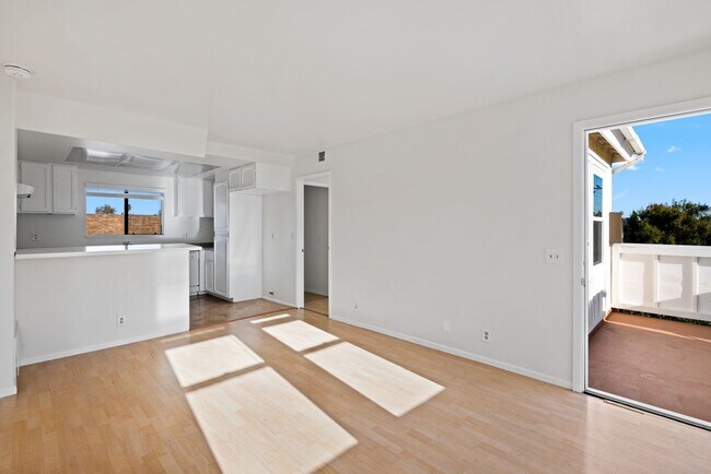 Building Photo - 231 Cabrillo St