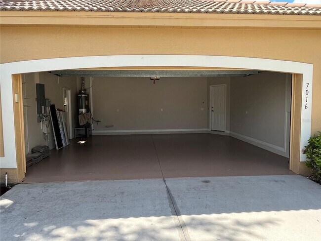 Building Photo - 7016 Treymore Ct