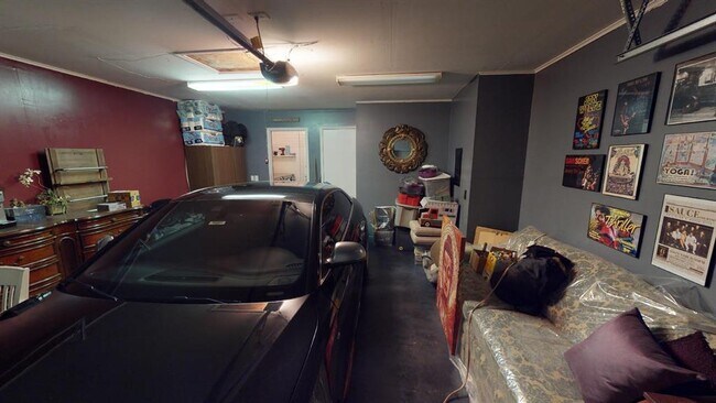 Building Photo - 6616 Piedras Blanco Dr