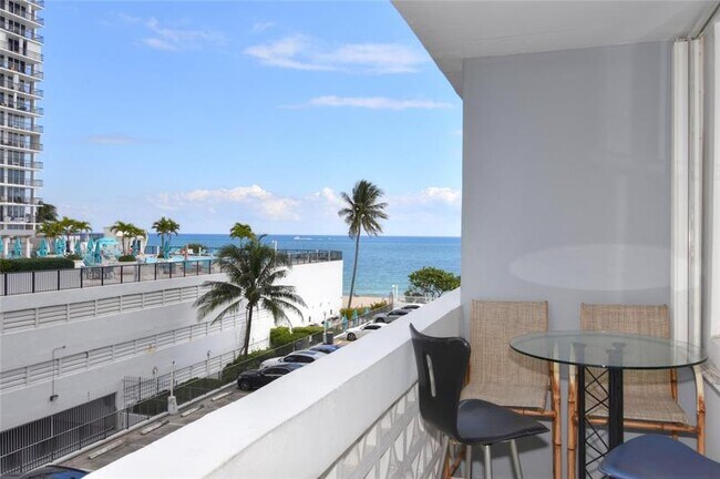 Building Photo - 4250 Galt Ocean Dr