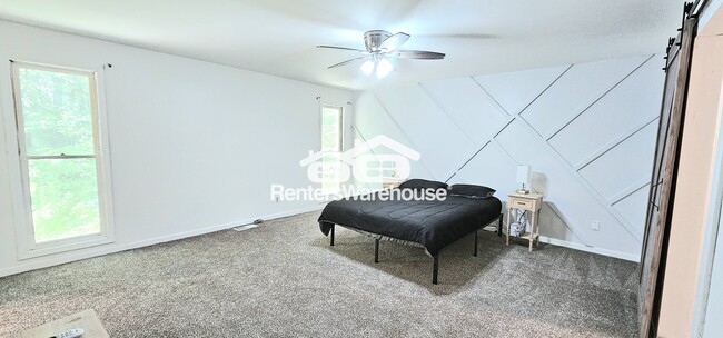 Building Photo - 10500 Rivertown Rd