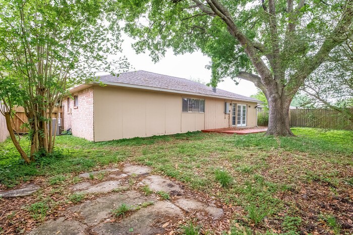 Building Photo - 2811 Mayflower Landing Ct