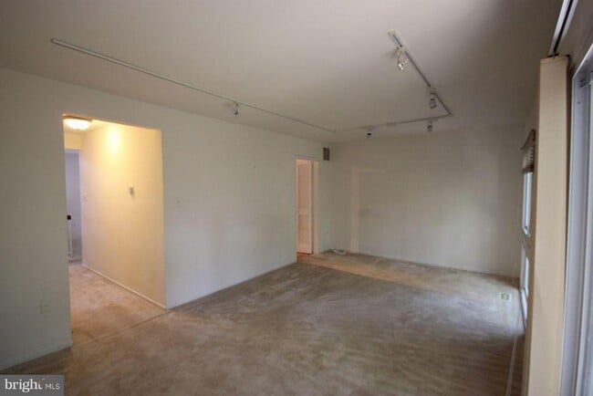 Building Photo - 3007 Spice Ct