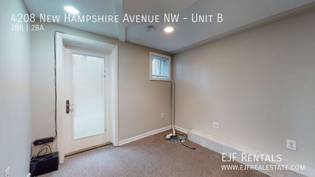 Building Photo - 4208 New Hampshire Ave NW