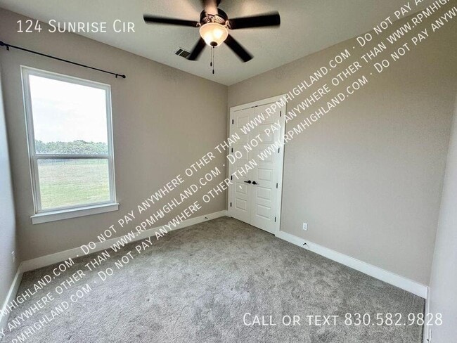 Building Photo - 124 Sunrise Cir