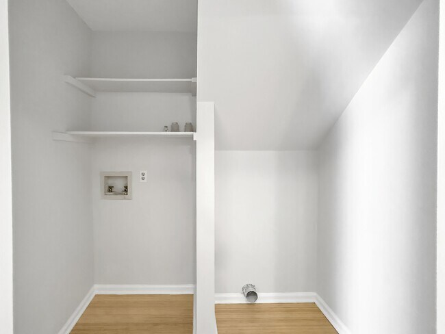 Building Photo - 312 Trappers Run Dr